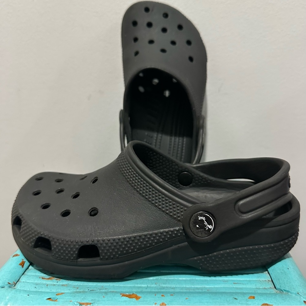 CROCS Classic Black Size J 2